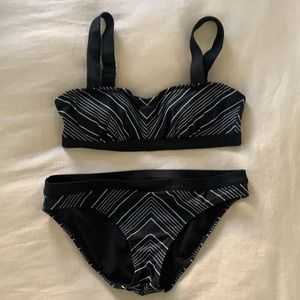 Black & White Athleta Bikini sz M bottom 34 b/c top
